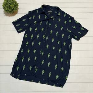 Hollister Navy Blue Green Cactus Print Button Up Short‎ Mens Size Small